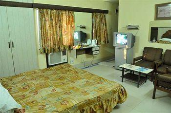Hotel Heera International Калькутта Экстерьер фото